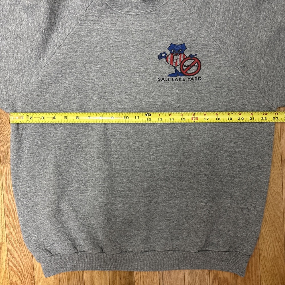 Vintage Union Pacific Salt Lake Yard Hazards Gray Sweatshirt- Size XXL - Picture 5 of 9